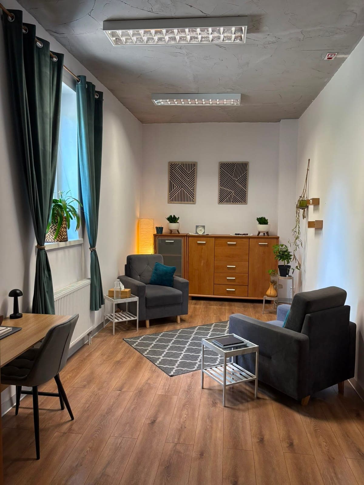 Gabinet – fotel terapeutyczny z naturalnym światłem